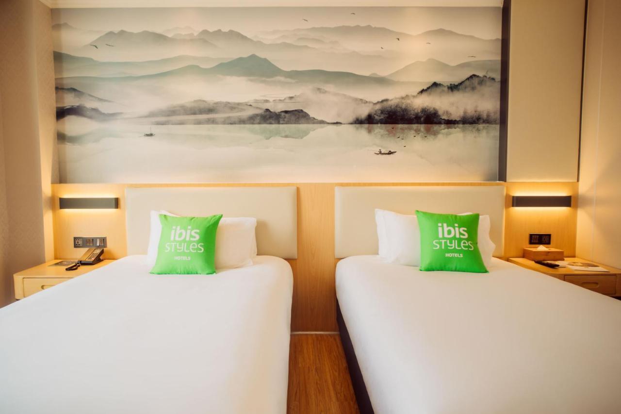 Ibis Styles Guangzhou Panyu Shiqiao Hotel Екстер'єр фото
