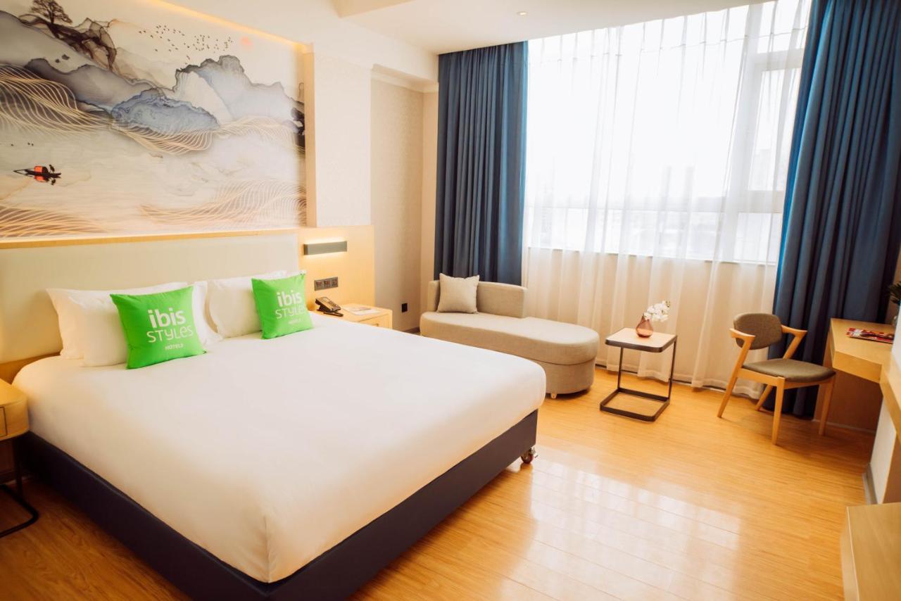 Ibis Styles Guangzhou Panyu Shiqiao Hotel Екстер'єр фото