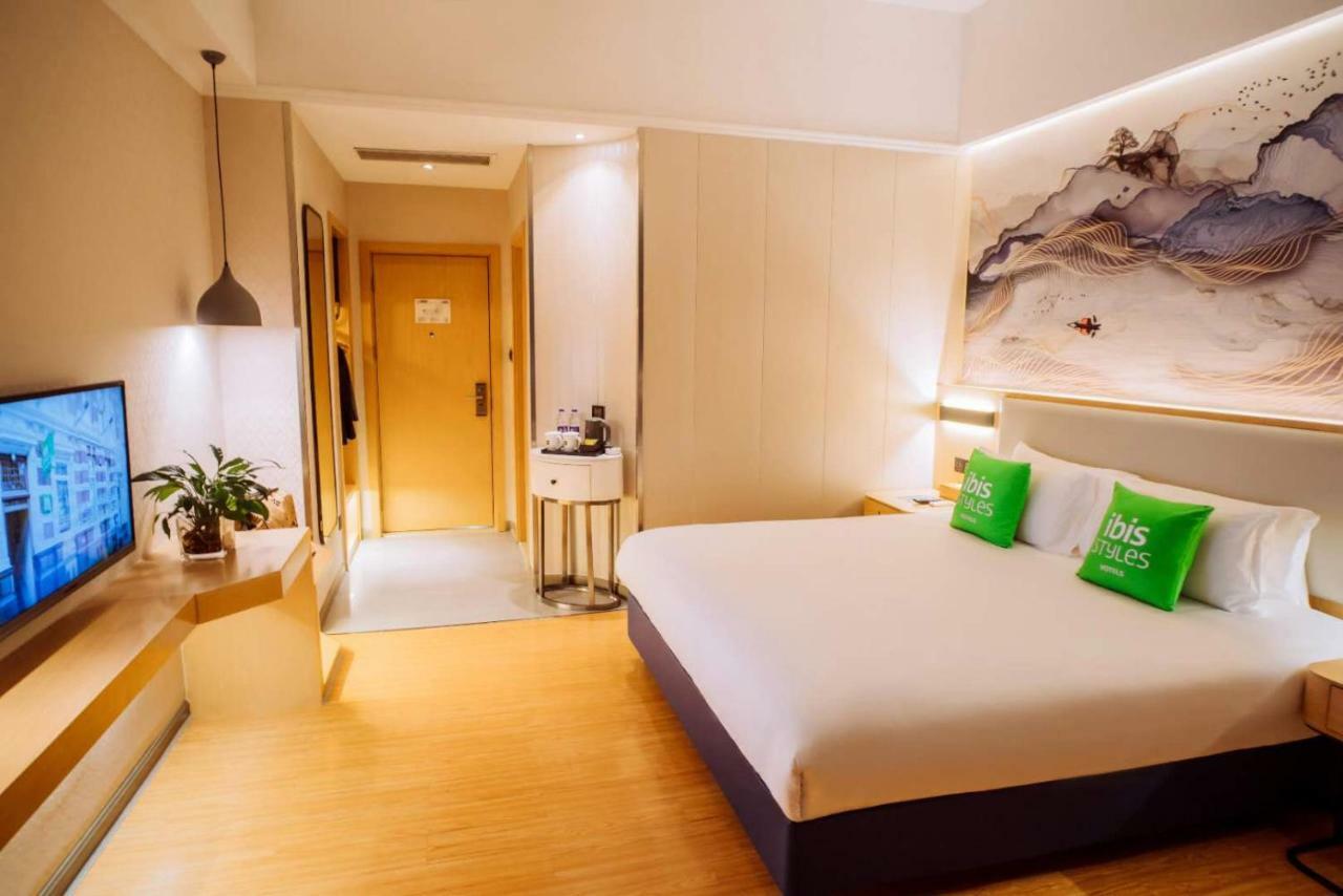 Ibis Styles Guangzhou Panyu Shiqiao Hotel Екстер'єр фото